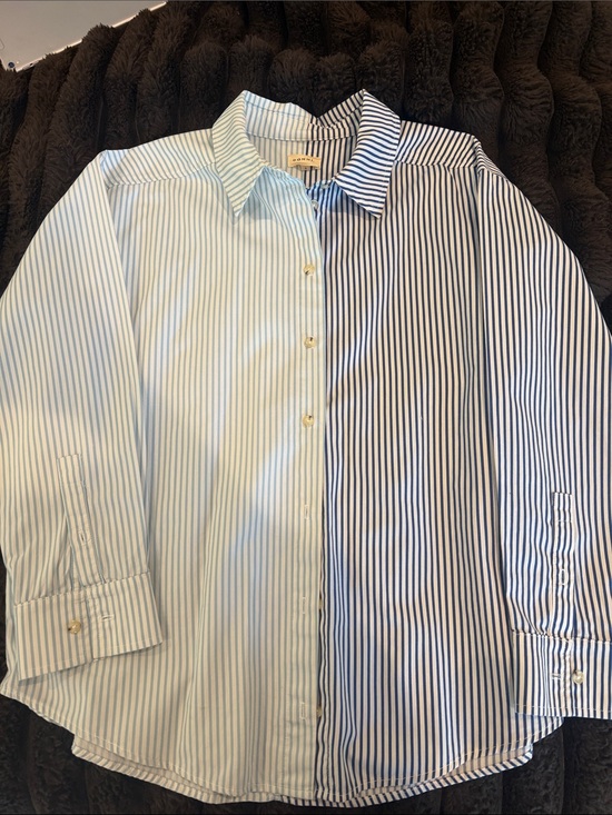 DONNI. Tops - DONNI. Two-Tone Vertical Stripe Button-Down Shirt - Light Blue & Navy